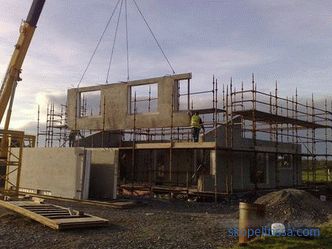 Construcția casei de panouri din beton armat