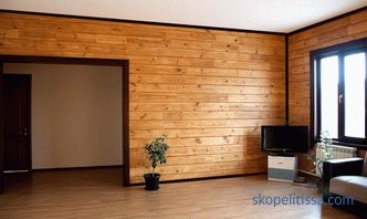 Pereți în lemn de lemn, pereți interiori, montare, fotografie