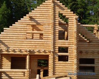 Cum se construieste o casa dintr-un bustean rotunjit, o casa dintr-o casa de busteni, tehnologie de constructie